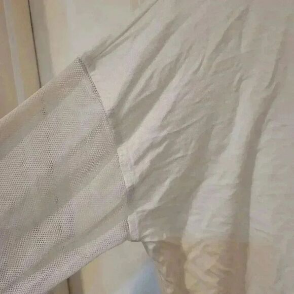 Very J Women's Ivory Rayon/Spandex Oversized Mesh/Ruffle Long Sleeve T-Shirt EUC - Picture 5 of 7